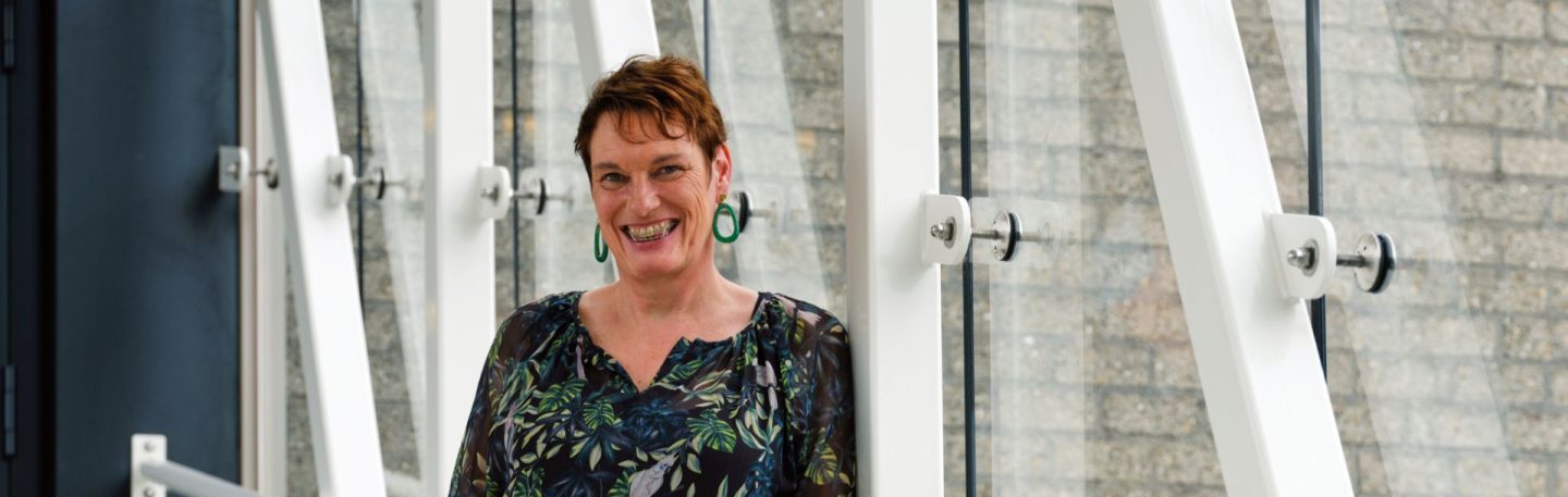 2college_header-1440x457